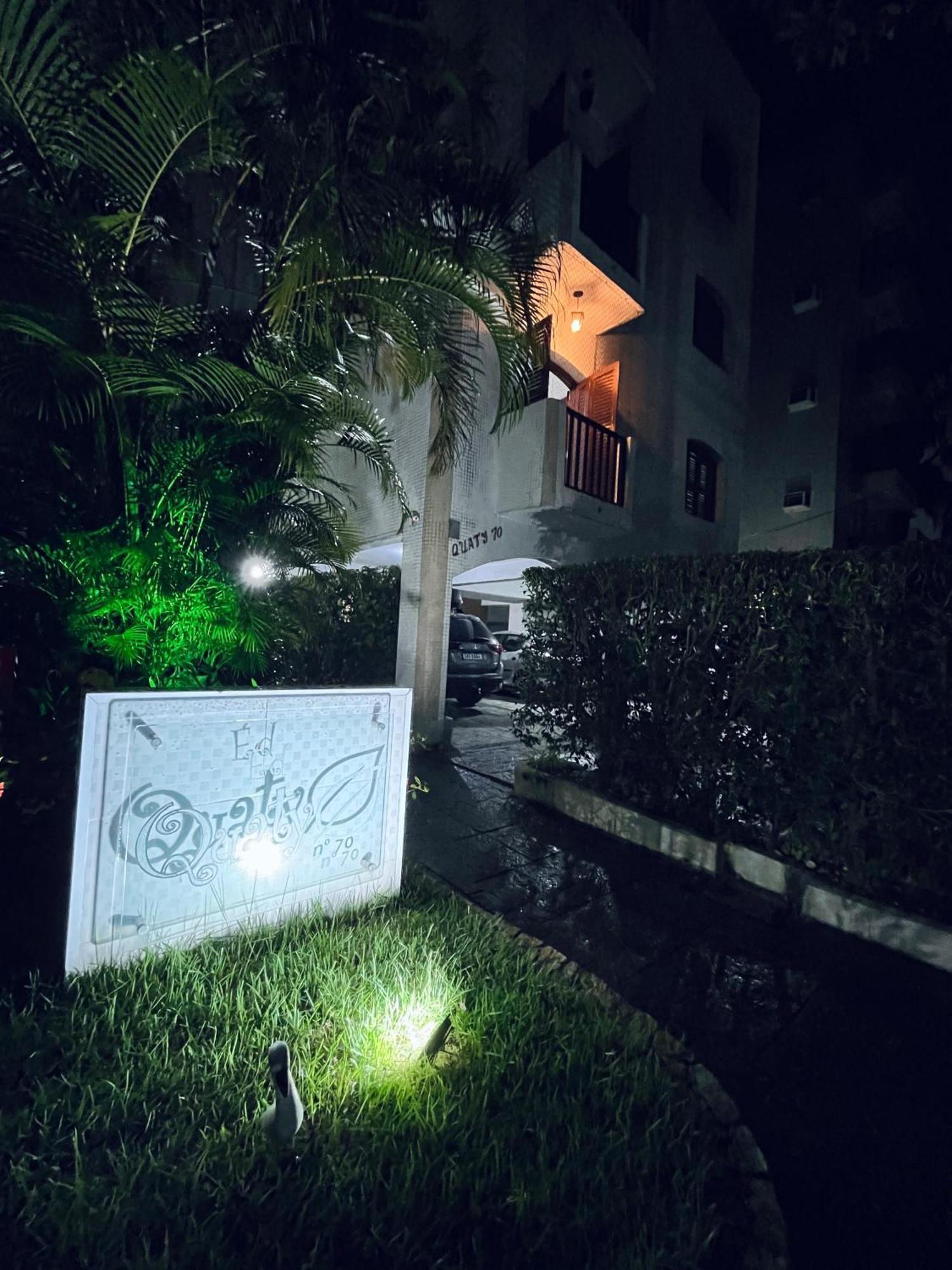 Apartamento Charmoso A 400Mts Da Praia Da Enseada Guarujá Kültér fotó